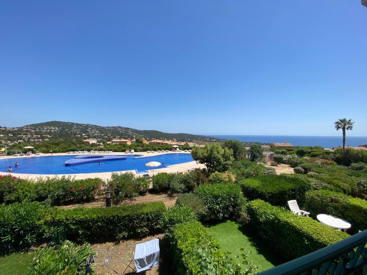 Appart. Vue Mer Avec Piscine - Golfe De St Tropez Les Issambres Kültér fotó