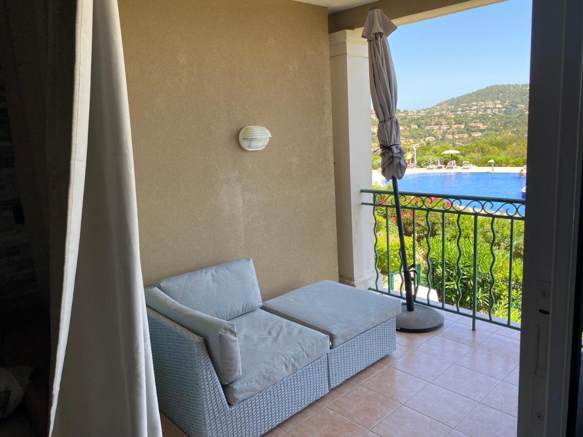 Appart. Vue Mer Avec Piscine - Golfe De St Tropez Les Issambres Kültér fotó