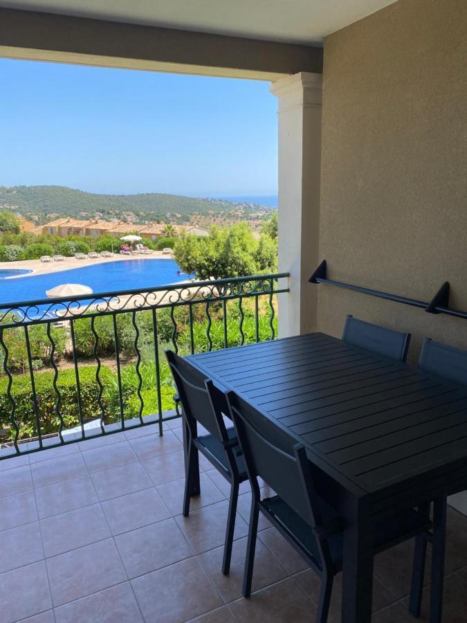 Appart. Vue Mer Avec Piscine - Golfe De St Tropez Les Issambres Kültér fotó